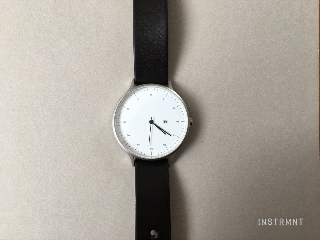 Instrmnt（インストルメント）のシンプルでミニマルな腕時計をレビュー 